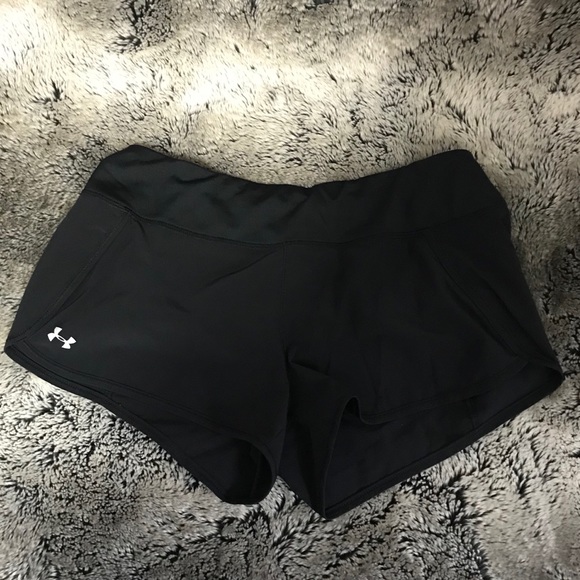 Under Armour Active Shorts - Picture 1 of 3